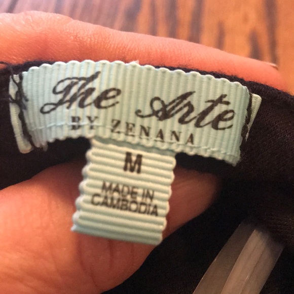 The Arte by Zenana Halter Top Black D-20 - Picture 3 of 3